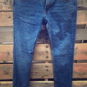 Men’s Old Navy skinny jean size 29/30